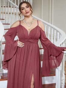 UNITHORSE Plus Cold Shoulder Split Thigh Chiffon Dress Elegant Long Sleeve Bridesmaid Dress - Redwood - View 4