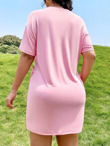 SHEIN EZwear 大碼標語圖案落肩T恤連衣裙 - 粉色 - 查看 2