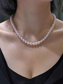 ROMWE قلادة اصطناعية اللؤلؤ الأنيقة للنساء لتزيين اليومي - أبيض - مشاهدة 1