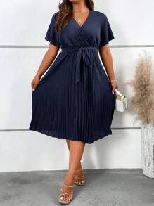 SHEIN Unity 大碼交疊領百褶下擺繫腰帶連衣裙 - 藏蓝色 - 查看 1