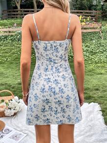 Soleia Floral Print Knot Front Cami Dress - White - View 2