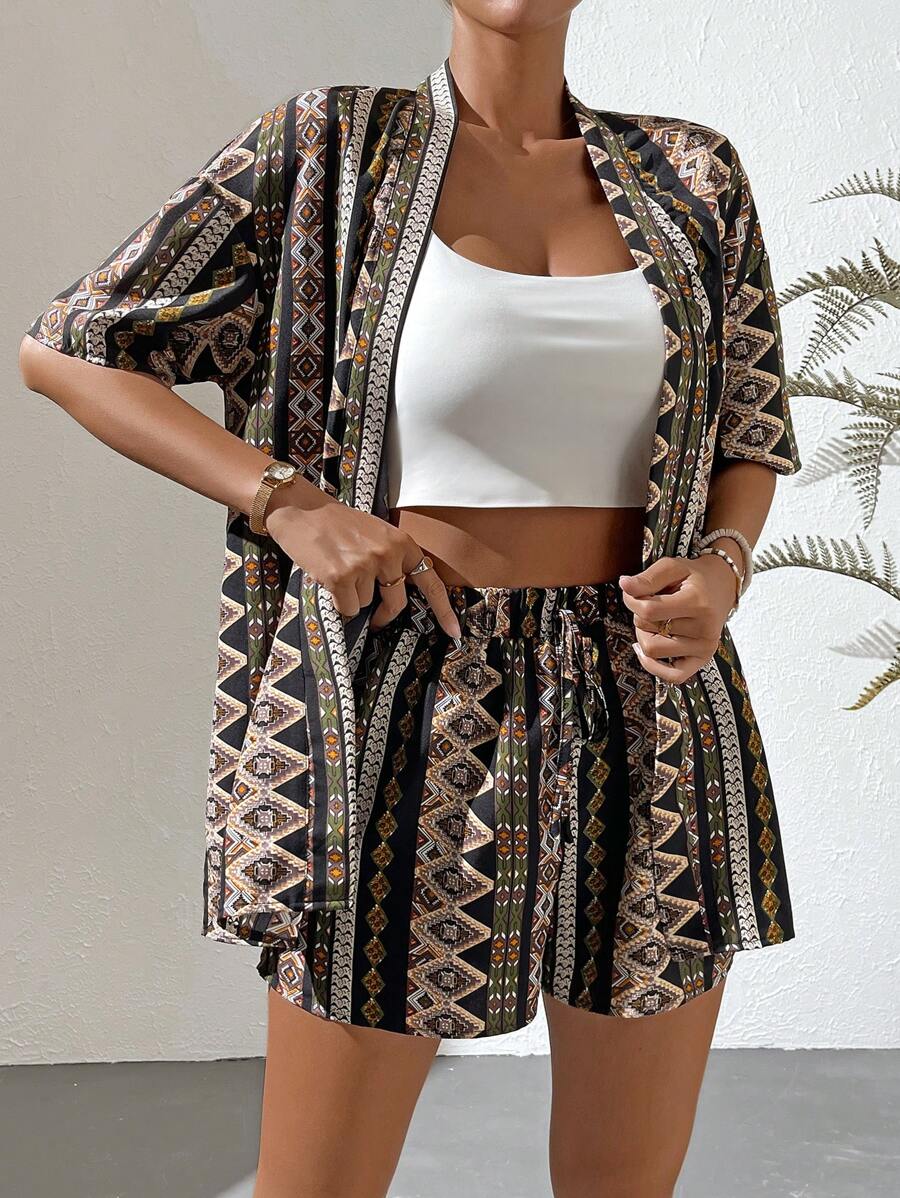 SHEIN VCAY 幾何印花落肩袖和服罩衫和短褲 - 彩色 - 查看 1