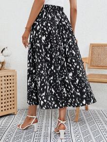 SHEIN Frenchy Allover Print Elastic Waist Flare Skirt - Black and White - View 5