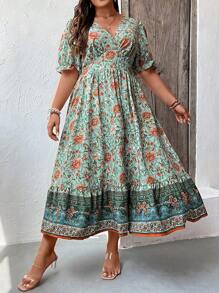 SHEIN Clasi Vestido de talla grande con estampado floral bohemio, mangas abultadas y dobladillo con volantes, para verano - verde menta - Ver 4