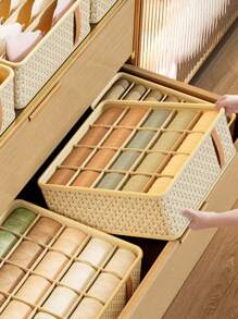 1 pieza Caja de almacenamiento de ropa interior con rejilla múltiple, decoración, decoración de festival, decoración de habitación, decoración del hogar, decoración de dormitorio, organizador, almacenamiento del hogar, para camisetas blancas de mujer, pantalones negros de mujer, ropa de invierno de señora, vestidos, ropa de invierno para señoras, vestidos elegantes de mujer, blusas blancas para señoras, manga larga, mono blanco para mujer, vestidos de primavera para mujer, atuendos de primavera para mujer, primavera, ropa de primavera, minimalista, almacenamiento de blusas de verano