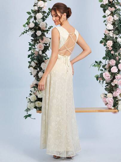 SHEIN Belle 花卉圖案提花露背繫帶伴娘連衣裙