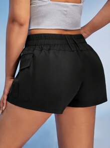 SHEIN ICON Plus Solid Pocket Side Shorts - Black - View 2