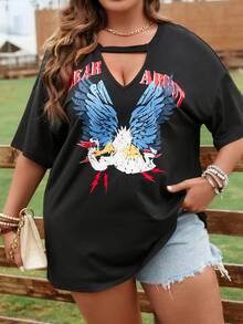 SHEIN Coolane Plus Eagle & Letter Graphic Keyhole Neckline Drop Shoulder Tee - Black - View 5