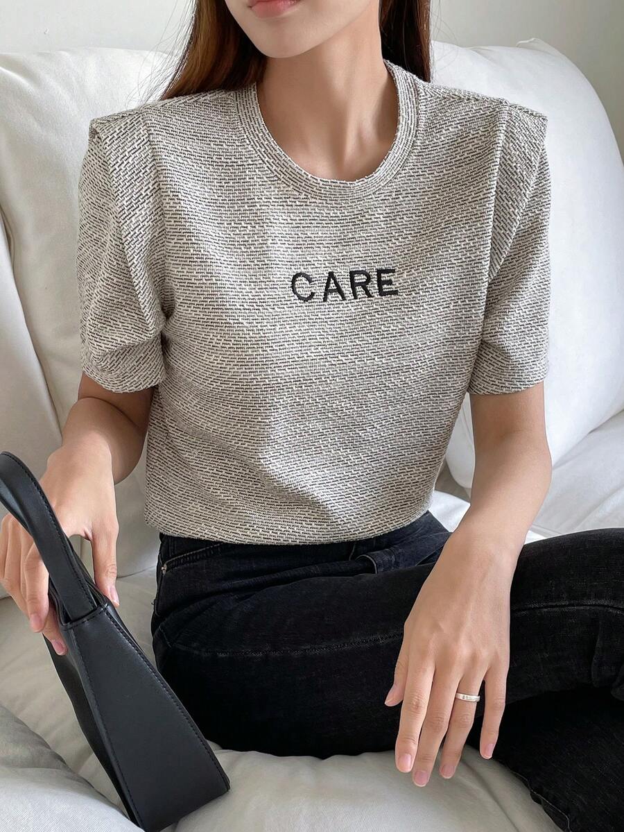 DAZY 字母刺繡T恤 - 灰色 - 查看 1