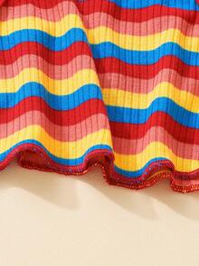 SHEIN 嬰兒彩虹條紋吊帶上衣和短褲套裝 - 彩色 - 查看 4