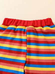 SHEIN 嬰兒彩虹條紋吊帶上衣和短褲套裝 - 彩色 - 查看 5