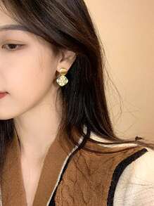 1 Đôi Thời Trang Đồng Tổ Ong Chi Tiết Vuông Thả Bông Tai Nữ Cho Cuộc Sống Hàng Ngày - Nhiều màu - Xem 2