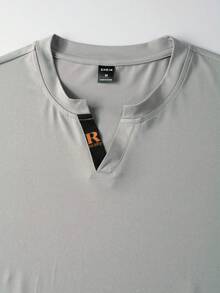 Manfinity Homme Hombres Camiseta ribete en contraste con estampado de letra de cuello notch - Gris - Ver 3