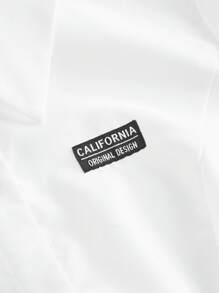 SHEIN EZwear 大碼字母補丁細節前紐扣短款襯衫 - 白色 - 查看 4