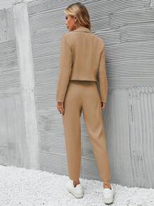 Chiquease 卡其色短款西装外套和前褶口袋裤套装 - 卡其色 - 查看 2