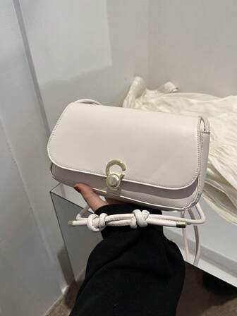 小方包素色翻蓋時尚風格