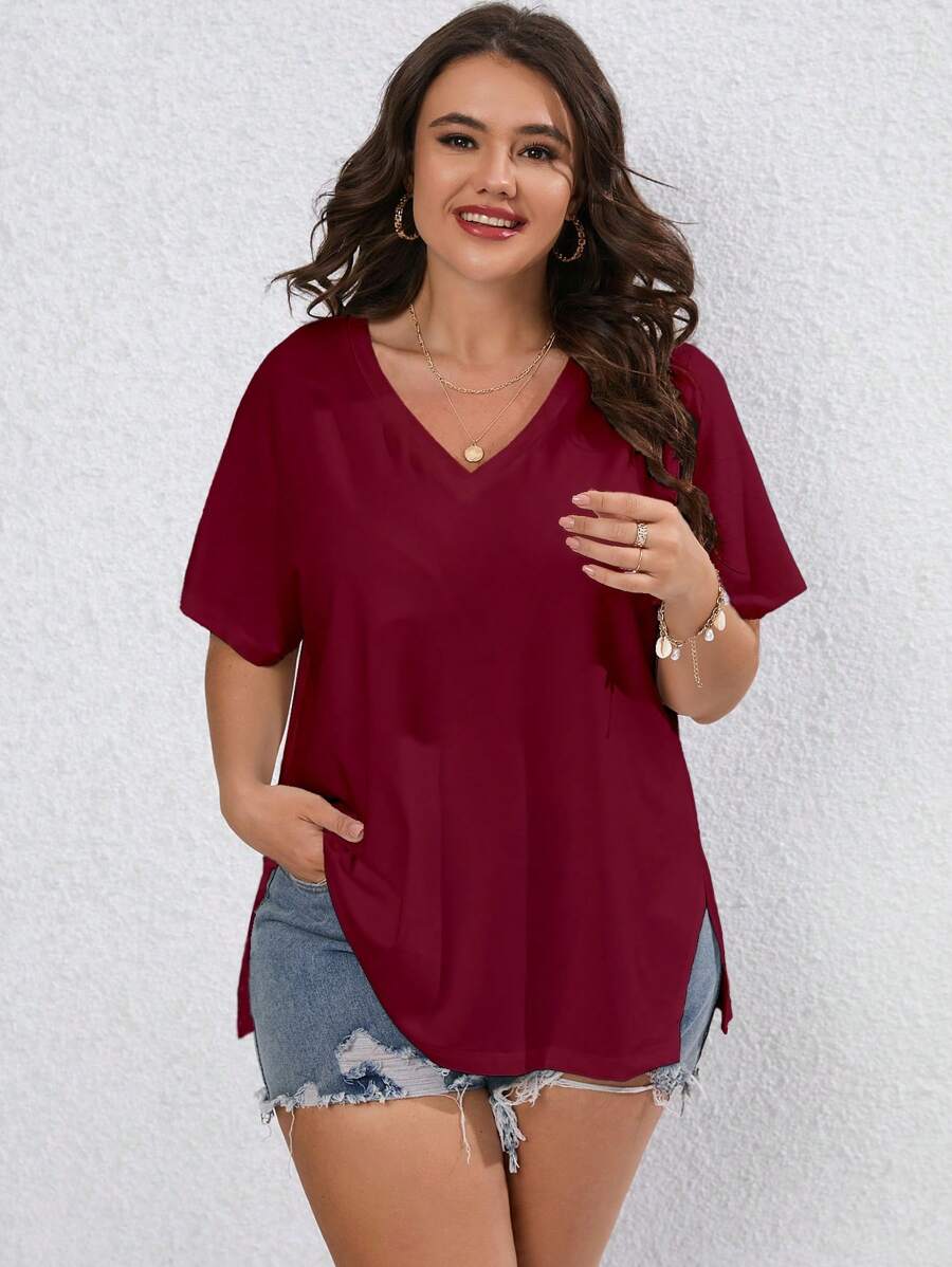 SHEIN LUNE Áo thun cổ chữ V xẻ gấu Plus Solid - Màu Đỏ Sâu - Xem 1
