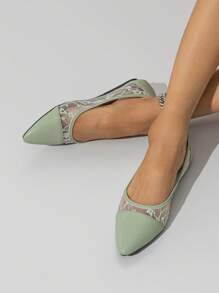 Women Floral Embroidered Point Toe Flats, Fashion Green Ballet Flats - Green - View 3