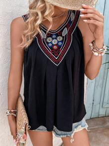 SHEIN LUNE Floral Embroidery Plicated Detail Sleeveless Blouse