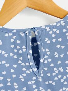 SHEIN Toddler Girls Allover Heart Print Puff Sleeve Blouse - Blue and White - View 3