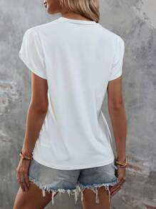 SHEIN LUNE Contrast Sequin Petal Sleeve Pocket Patched Tee Graphic Tees Women Tops