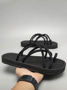 Slippers For Men, Criss Cross Toe Ring Design Flip Flops - Black - View 5