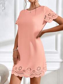 SHEIN Clasi 鏤空貝殼邊連衣裙 - 珊瑚粉 - 查看 3