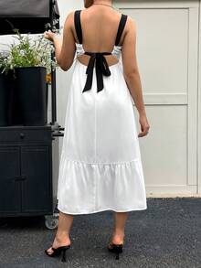 SHEIN Maternidad Vestido de tirantes de espalda abierta con cordón bajo con fruncido - Blanco - Ver 2