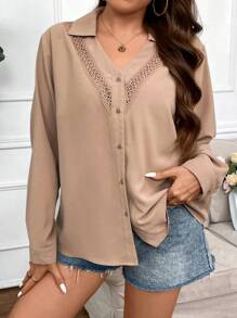 SHEIN Clasi Áo sơ mi Plus Size Tương phản ren Nút phía trước màu trơn Giải trí - Màu be - Xem 6
