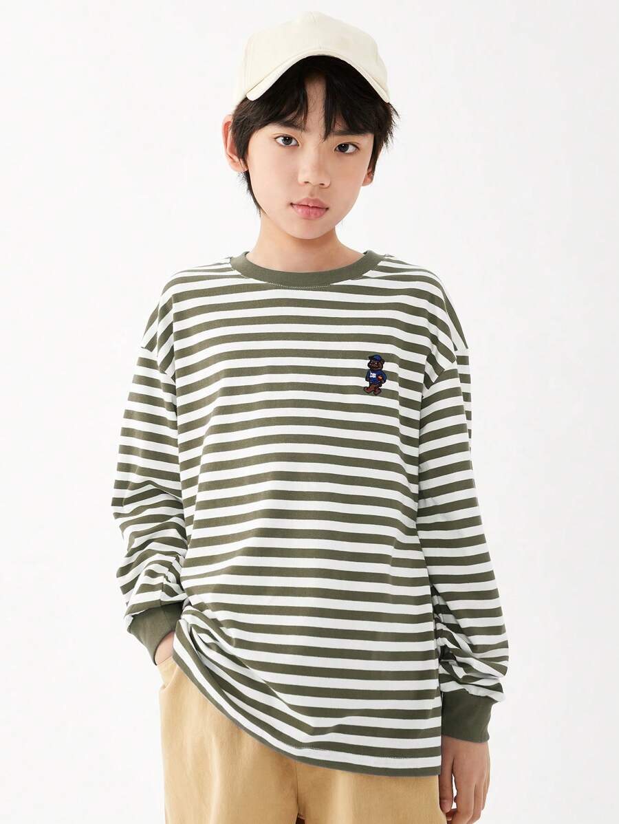 男大童日式風條紋圖案長袖T恤帶寬圓領適合春天和秋天 - 彩色 - 查看 1