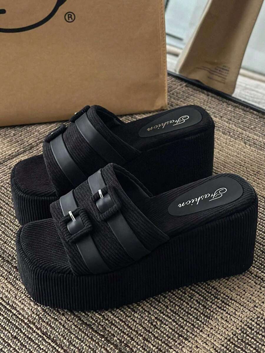 2025新款时尚女士舒适个性化简约黑色布艺厚底粗跟凉鞋，春夏穿搭