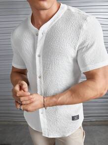 Manfinity VCAY 男士字母補丁細節前紐扣襯衫 - 白色 - 查看 1