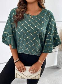 SHEIN LUNE Plus Gold Geo Print Petal Sleeve Blouse - Green - View 5