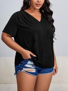 SHEIN Essnce Plus Solid V Neck Tee - Black - View 3