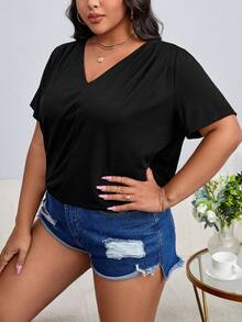 SHEIN Essnce Plus Solid V Neck Tee - Black - View 4