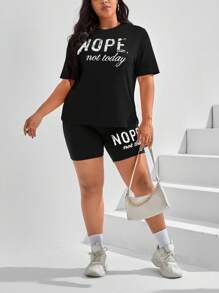 SHEIN EZwear 大码女式黑色字母印花短袖T恤和短裤休闲两件套 - 黑色 - 查看 3
