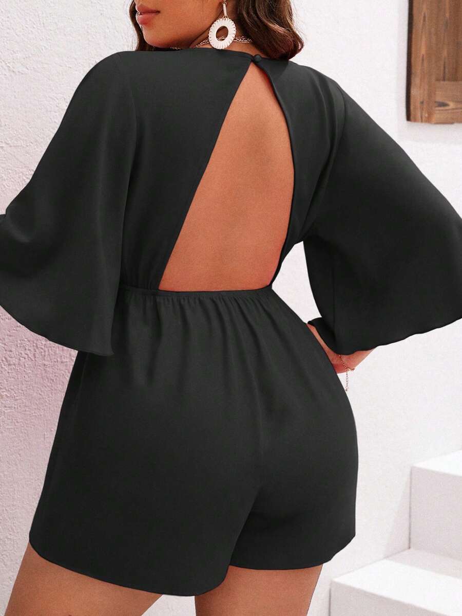 SHEIN VCAY 大碼素色露背喇叭袖連身短褲 - 黑色 - 查看 1