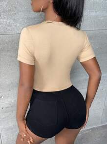 Slaydiva 骷髏頭和字母圖案缺口領T恤 - 杏色 - 查看 2