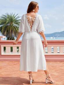 SHEIN VCAY 大碼鏤空蕾絲花邊高衩連衣裙 - 白色 - 查看 1