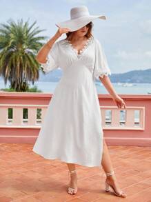 SHEIN VCAY 大碼鏤空蕾絲花邊高衩連衣裙 - 白色 - 查看 3