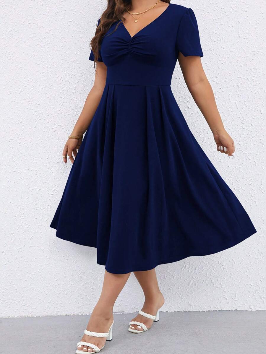 Flirla Vestido fruncido delantero con diseño de fruncido - Azul Marino - Ver 1