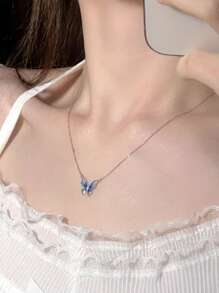 1 pieza Collar con colgante de mariposa degradado de color aleatorio para mujeres (evitar el contacto con el agua) - Plateado - Ver 3