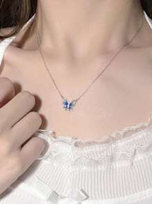 1 pieza Collar con colgante de mariposa degradado de color aleatorio para mujeres (evitar el contacto con el agua) - Plateado - Ver 4