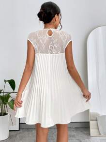 SHEIN Privé 蕾絲拼接百褶洋裝 - 白色 - 查看 2