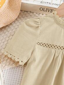 SHEIN Toddler Girls Guipure Lace Insert Puff Sleeve Blouse - Apricot - View 5