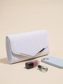 Túi cầm tay dự tiệc dành cho nữ, kiểu dáng phong bì bóng bẩy với dây đeo xích có thể tháo rời, thanh lịch và tinh tế. Chiếc túi vuông sơn mài này phù hợp cho các bữa tiệc, dạ hội và các dịp khác, là sự lựa chọn lý tưởng cho các cô gái và quý cô thích tiệc tùng. - trắng - Xem 3