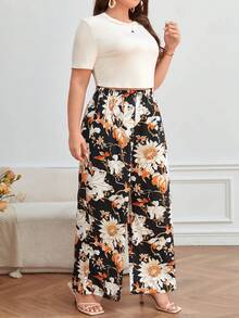 SHEIN Frenchy Plus Solid Tee & Floral Print Wide Leg Trousers - Multicolor - View 4