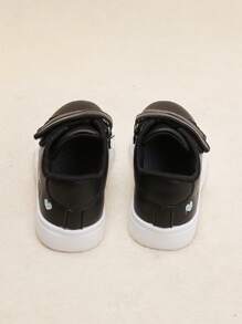 Girls Hook-and-loop Fastener Litchi Embossed Heart Embroidered Casual Skate Shoes For Outdoor - Black - View 2