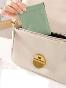 Mini Squeeze Coin Purse, Solid Colour Cash Pouch, Earphones Storage Bag, Key Case - Green - View 5