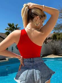 SHEIN ICON One Shoulder Cut Out Front Crop Top - Red - View 2